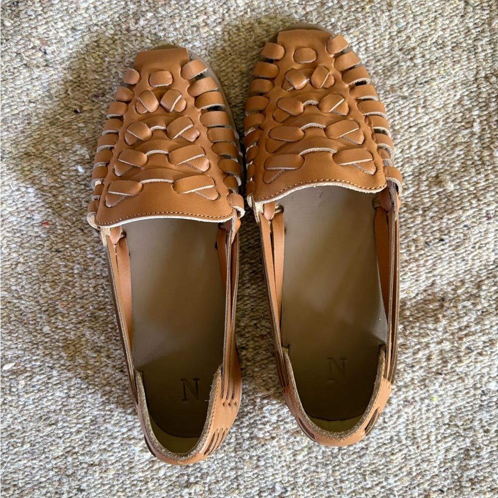 Nisolo Leather Tan Woven Huaraches size 5